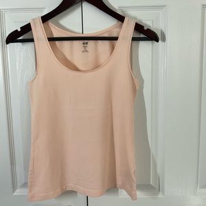 Women’s H&M pastel pink scoop neck tank top size small